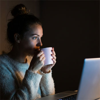 looking at screen blue light