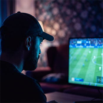 watching tv blue light